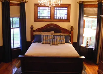 Adair Manor Bed& Breakfast hotel thumbnail 3