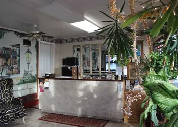 Thunderbird Motel hotel thumbnail 2