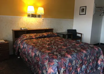 Thunderbird Motel hotel thumbnail 8
