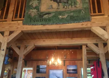 Eagles Wings Wilderness Lodge hotel thumbnail 2