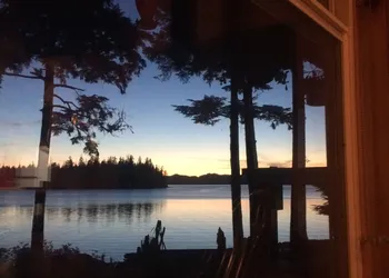 Eagles Wings Wilderness Lodge hotel thumbnail 3