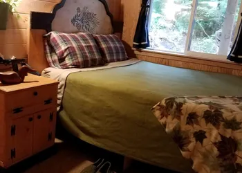 Eagles Wings Wilderness Lodge hotel thumbnail 4