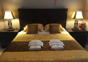 Sunny Island by White Rock B&B hotel thumbnail 2