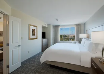 Staybridge Suites Scottsdale - Talking Stick by IHG hotel thumbnail 5