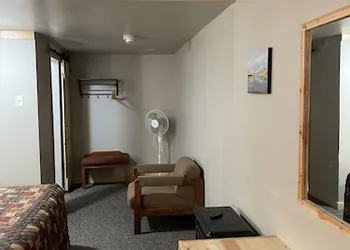Hooks Hideaway Motel hotel thumbnail 4