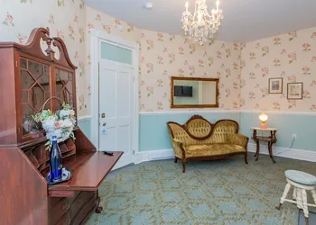 Historic Hotel Broadalbin hotel thumbnail 8