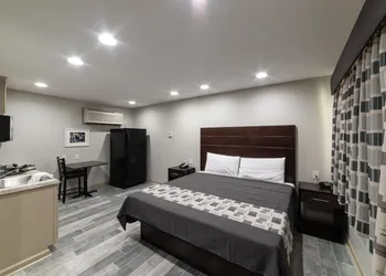 Budget Inn & Suites hotel thumbnail 8