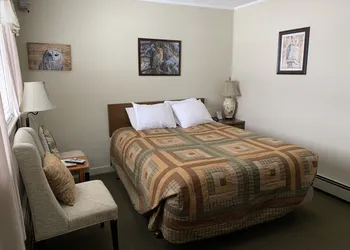 Carroll Motel & Cottages hotel thumbnail 2