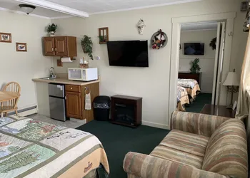Carroll Motel & Cottages hotel thumbnail 4