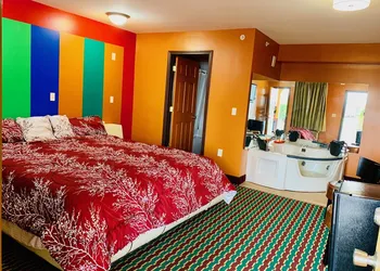 Motor City Inn & Suites hotel thumbnail 4