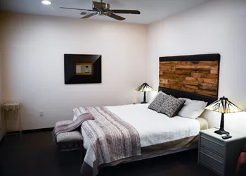 Oasis on the Rim hotel thumbnail 7