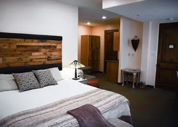 Oasis on the Rim hotel thumbnail 8
