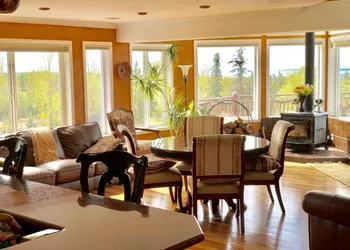 Alaska Sundance Retreat B&B hotel thumbnail 2