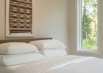 Meier Lake hotel thumbnail 7