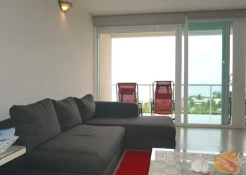 CARIBE Beachfront 2 BDR- Incredible Oceanview hotel thumbnail 6