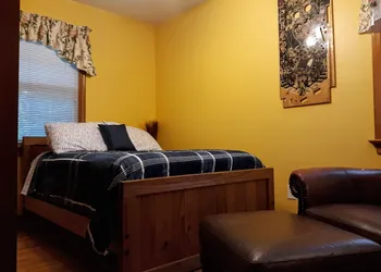 A house full of steel balls and games hotel thumbnail 8