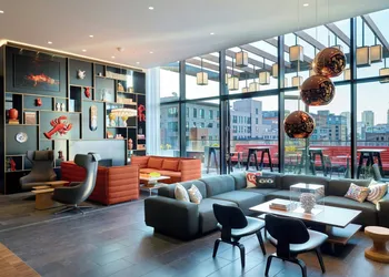 citizenM Boston North Station hotel thumbnail 2