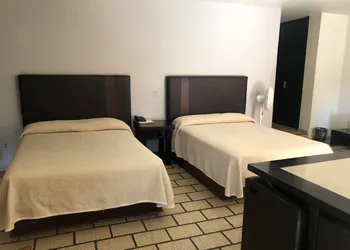 Hotel Plaza Centro hotel thumbnail 5
