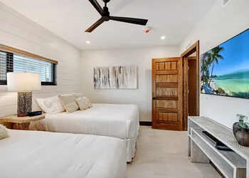 Bali Hai Beachfront Resort and Spa hotel thumbnail 2