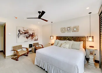Bali Hai Beachfront Resort and Spa hotel thumbnail 3