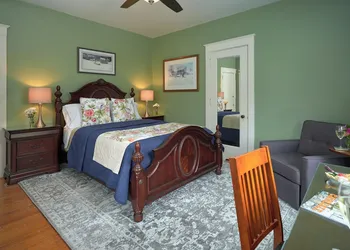 Mooreland Garden Inn hotel thumbnail 4