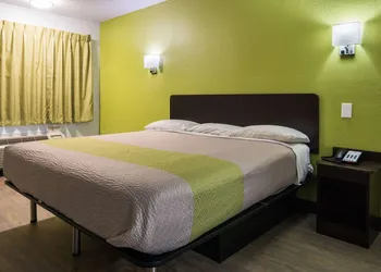 Motel 6 Irving, TX - Loop 12 hotel thumbnail 8