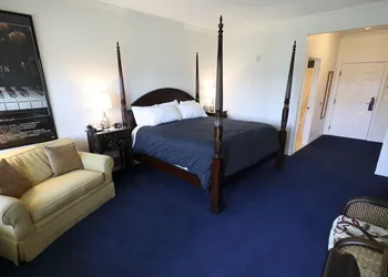 Inn at Taughannock Falls hotel thumbnail 6