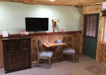 The Halfway House Motel hotel thumbnail 5
