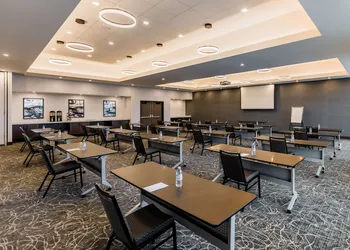 Hyatt House Winnipeg-South/Outlet Collection hotel thumbnail 2
