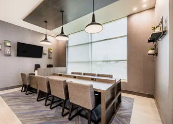 Hyatt House Winnipeg-South/Outlet Collection hotel thumbnail 3