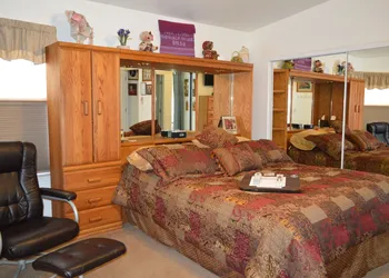The Bear's Den B&B hotel thumbnail 5