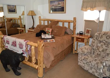 The Bear's Den B&B hotel thumbnail 6