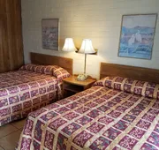 Beverly Crest Motor Inn hotel detail image 3