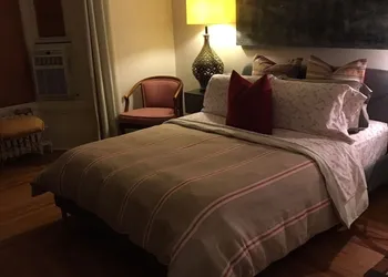 La Maison de Ville - bed & bistro hotel thumbnail 8