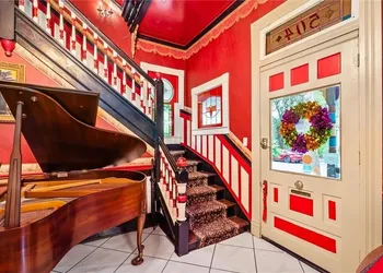 The Mardi Gras House hotel thumbnail 5