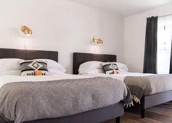 The Nightingale Motel hotel thumbnail 6