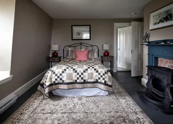 Maplehurst Manor B&B hotel thumbnail 8