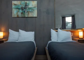 Borealis Basecamp hotel thumbnail 5