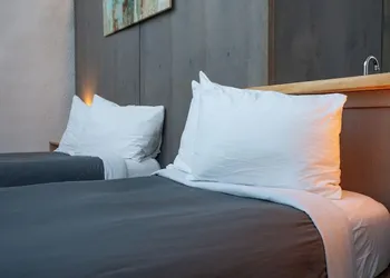 Borealis Basecamp hotel thumbnail 6
