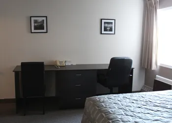 Arbour Ridge Inn & Suites hotel thumbnail 5