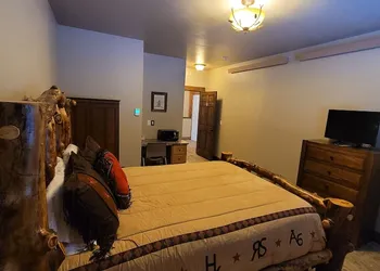 Star Valley Lodge hotel thumbnail 2