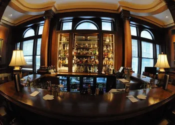 Down Town Association hotel thumbnail 5