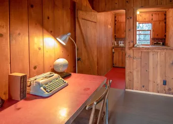 Joshua Tree Ranch House hotel thumbnail 8