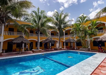 Hotel los Arcos hotel thumbnail 8