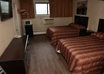 Swan Motel hotel thumbnail 3