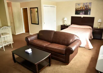 Swan Motel hotel thumbnail 6