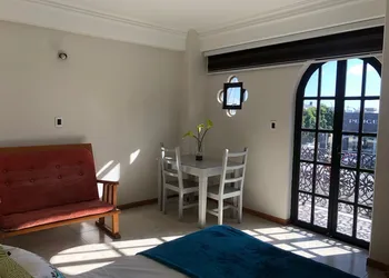 Suites Sevilla hotel thumbnail 8