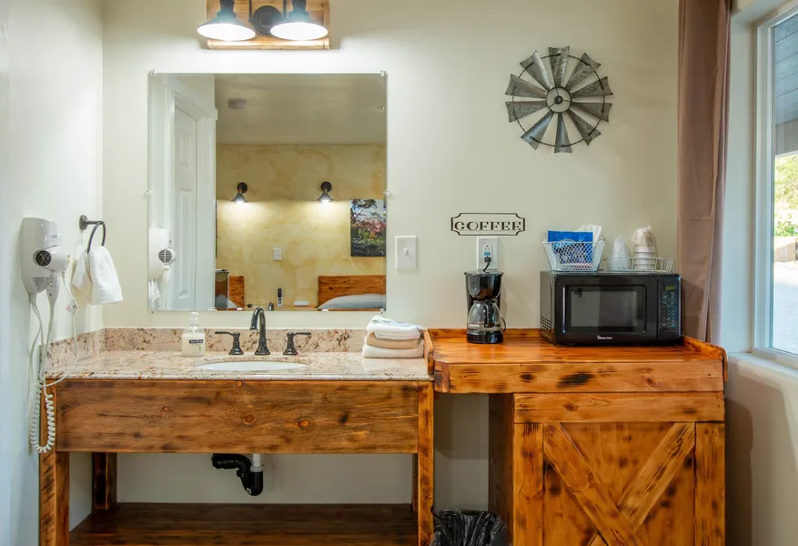 Hurricane Hideaway Lodging hotel detail image 2