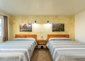 Hurricane Hideaway Lodging hotel thumbnail 5