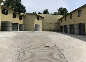 El Fuerte Motel hotel thumbnail 8